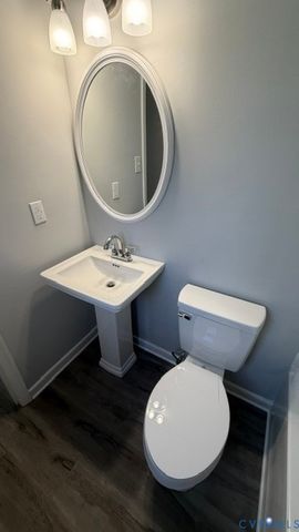 6150 Thierry St, Chesterfield, VA 23234