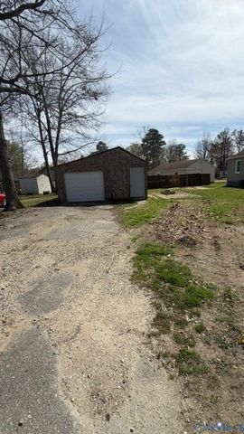 6150 Thierry St, Chesterfield, VA 23234