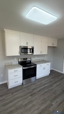 6150 Thierry St, Chesterfield, VA 23234