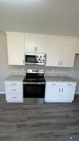 6150 Thierry St, Chesterfield, VA 23234