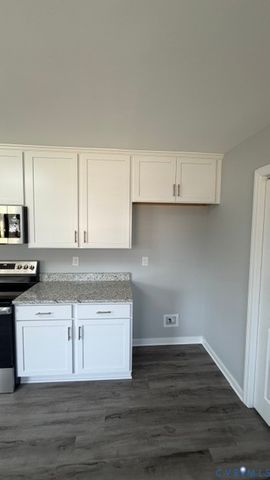 6150 Thierry St, Chesterfield, VA 23234