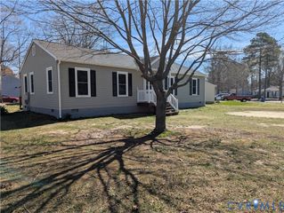 6150 Thierry St, Chesterfield, VA 23234