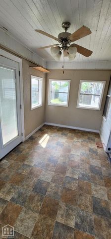 97 S Oak Street, Brookland, AR 72417