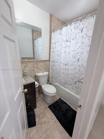 1670 NW 73rd St, Miami, FL 33147
