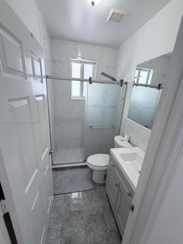 1670 NW 73rd St, Miami, FL 33147