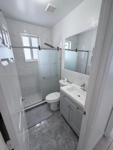 1670 NW 73rd St, Miami, FL 33147