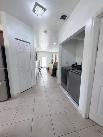 1670 NW 73rd St, Miami, FL 33147