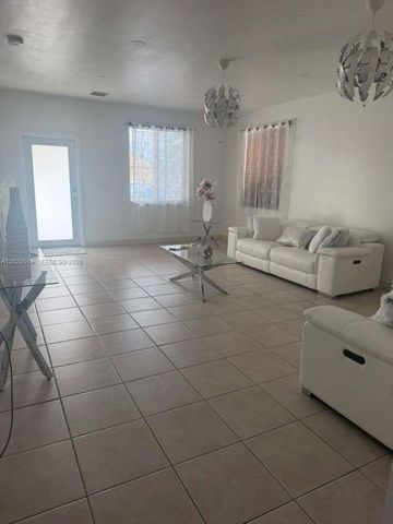 1670 NW 73rd St, Miami, FL 33147