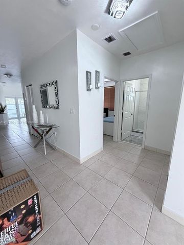 1670 NW 73rd St, Miami, FL 33147