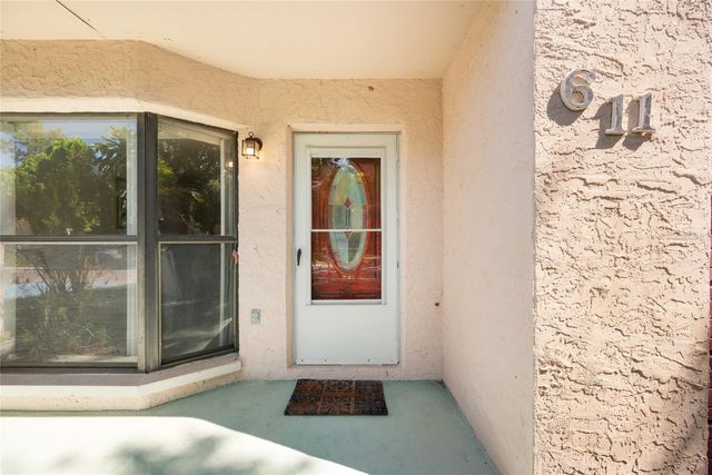 611 49TH AVENUE N, St Petersburg, FL 33703