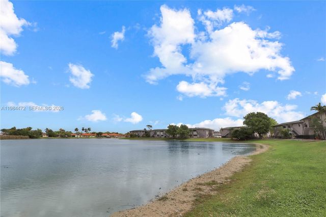 13371 SW 17th Ln 2-8, Miami, FL 33175