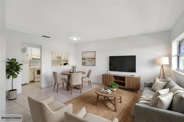 13371 SW 17th Ln 2-8, Miami, FL 33175