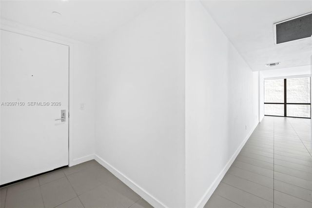 1600 NE 1st Avenue 2420, Miami, FL 33132