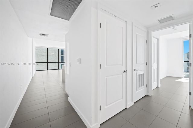 1600 NE 1st Avenue 2420, Miami, FL 33132