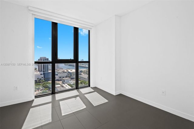 1600 NE 1st Avenue 2420, Miami, FL 33132