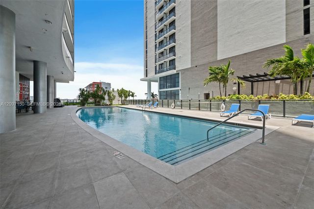 1600 NE 1st Avenue 2420, Miami, FL 33132