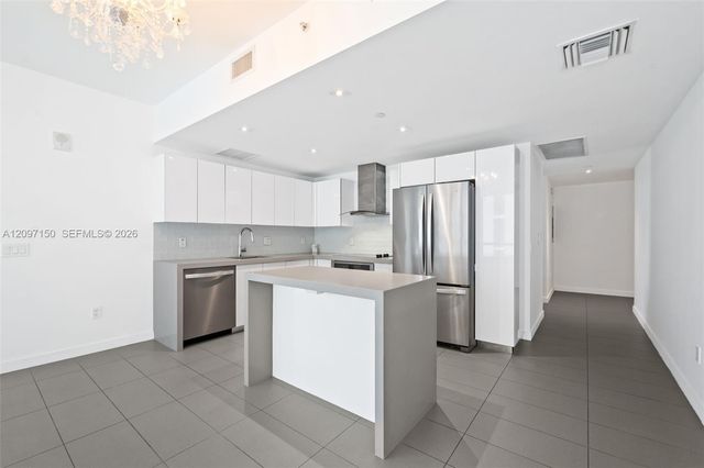 1600 NE 1st Avenue 2420, Miami, FL 33132