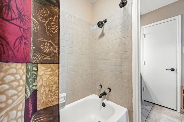 5215 Wild Horse Court, Arlington, TX 76017