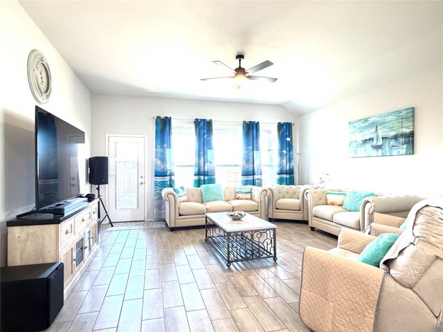 3747 Topeka Trail, Crandall, TX 75114