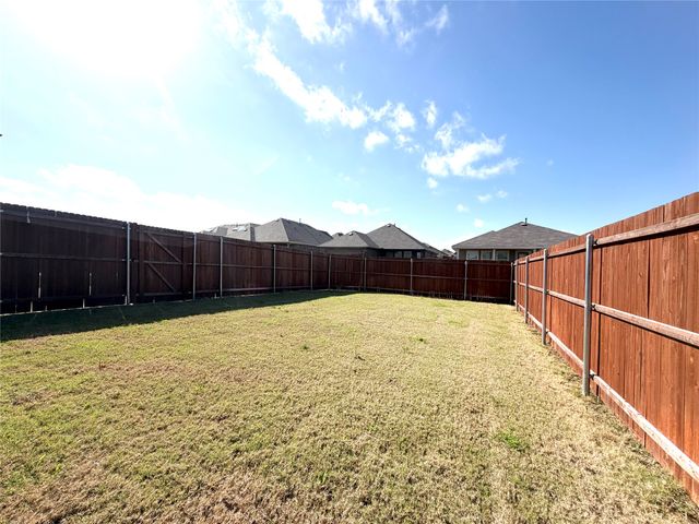 3747 Topeka Trail, Crandall, TX 75114