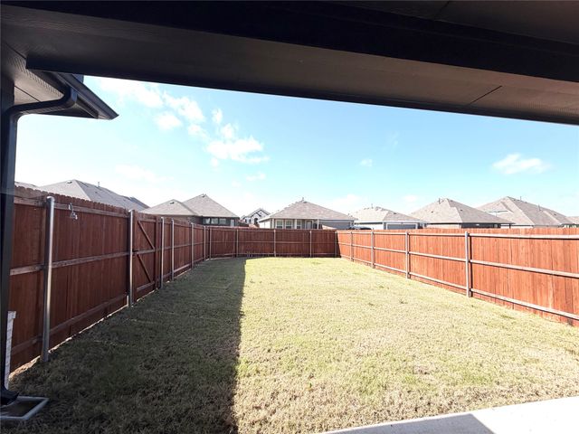 3747 Topeka Trail, Crandall, TX 75114