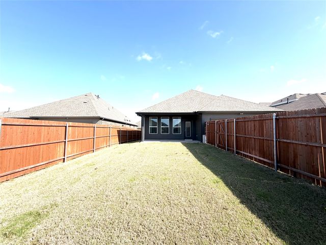 3747 Topeka Trail, Crandall, TX 75114