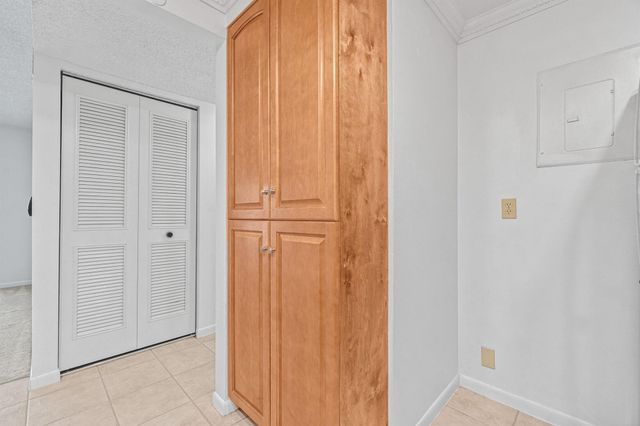 811 Sky Pine Way A2, Greenacres, FL 33415