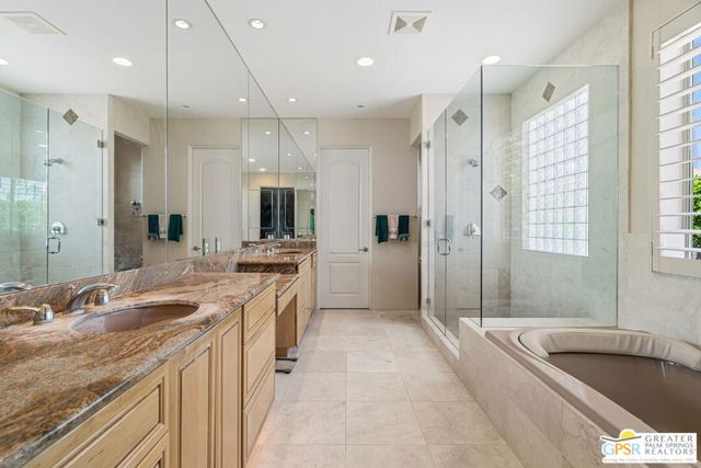 2438 S Caliente Drive, Palm Springs, CA 92264