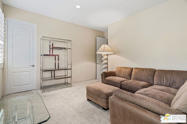 2438 S Caliente Drive, Palm Springs, CA 92264