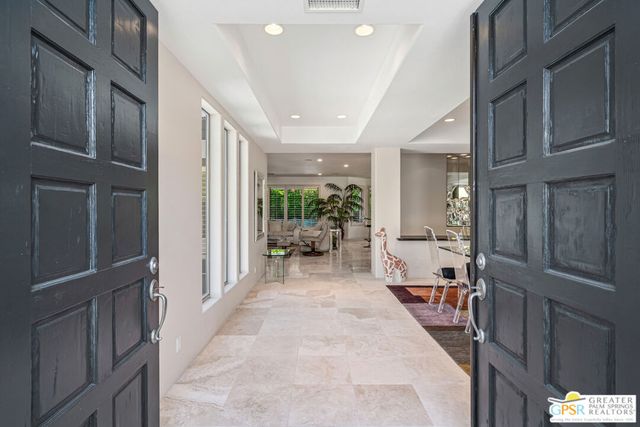2438 S Caliente Drive, Palm Springs, CA 92264