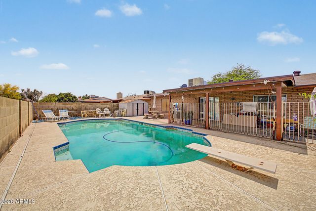 16413 N 51ST Drive, Glendale, AZ 85306