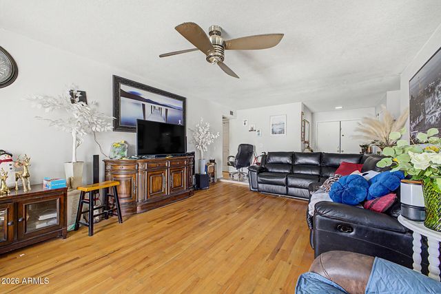 16413 N 51ST Drive, Glendale, AZ 85306