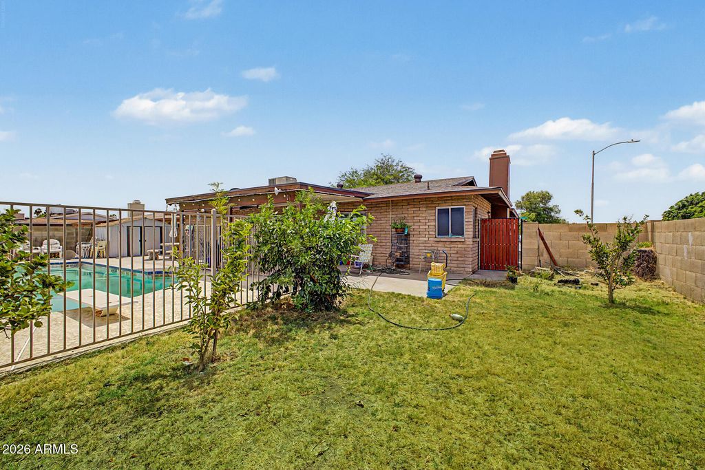 16413 N 51ST Drive, Glendale, AZ 85306
