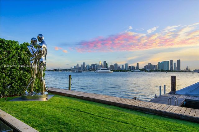 126 W San Marino Dr, Miami Beach, FL 33139