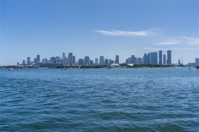 126 W San Marino Dr, Miami Beach, FL 33139