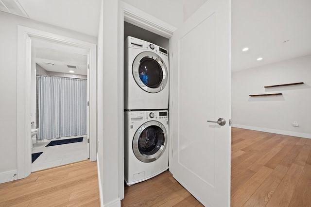 488 Dorchester Ave 3D, Boston, MA 02127