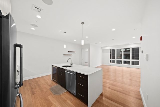 488 Dorchester Ave 3D, Boston, MA 02127