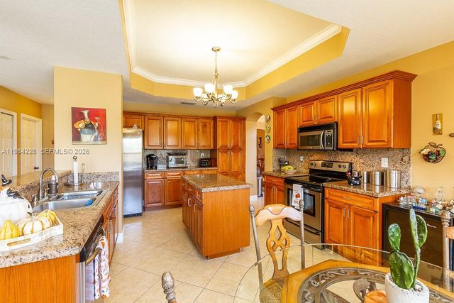 15226 SW 29th Ter, Miami, FL 33185