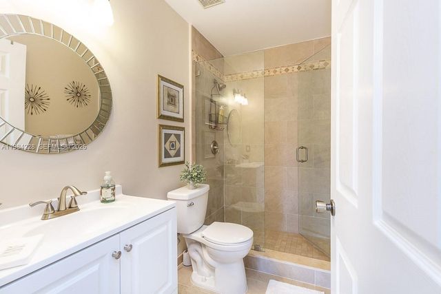 15226 SW 29th Ter, Miami, FL 33185