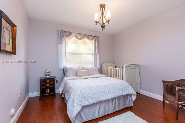 15226 SW 29th Ter, Miami, FL 33185