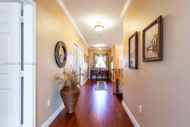 15226 SW 29th Ter, Miami, FL 33185