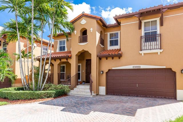 15226 SW 29th Ter, Miami, FL 33185