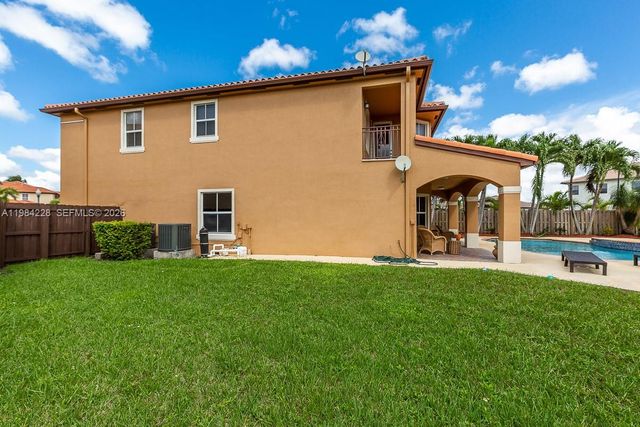 15226 SW 29th Ter, Miami, FL 33185