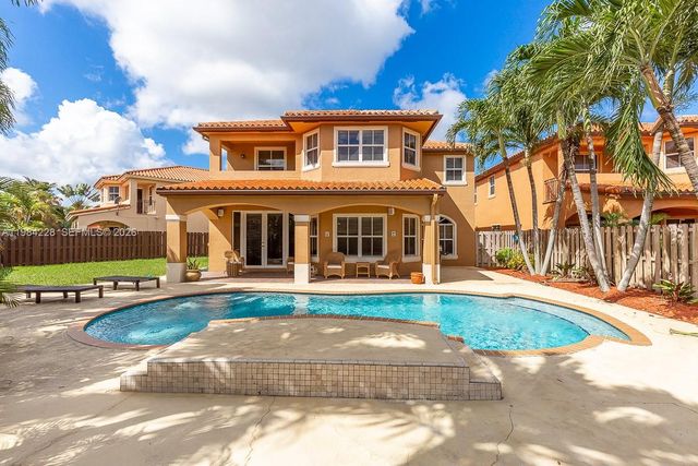 15226 SW 29th Ter, Miami, FL 33185