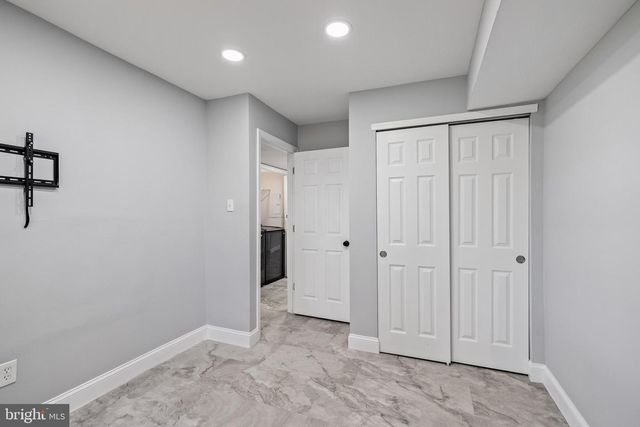 26 KNOLL DR, Blackwood, NJ 08012