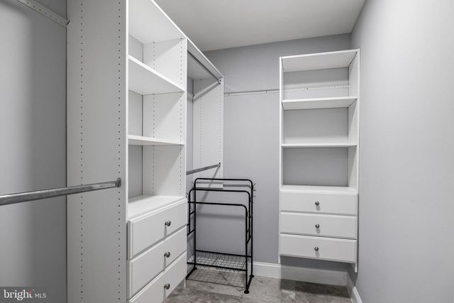 26 KNOLL DR, Blackwood, NJ 08012