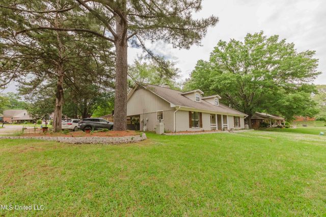 61 Sunline Drive, Brandon, MS 39042