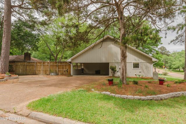 61 Sunline Drive, Brandon, MS 39042