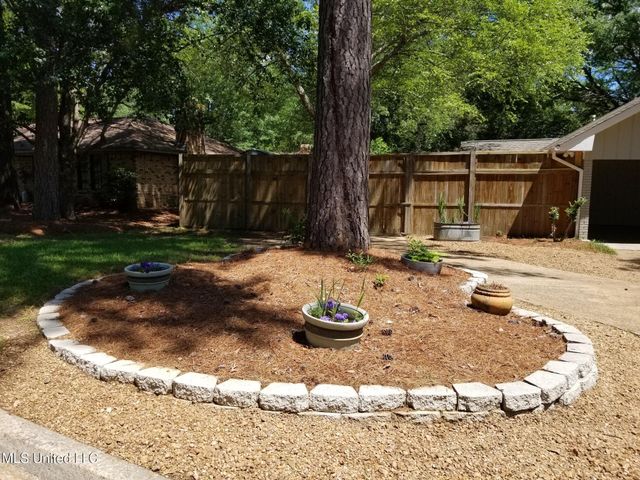 61 Sunline Drive, Brandon, MS 39042