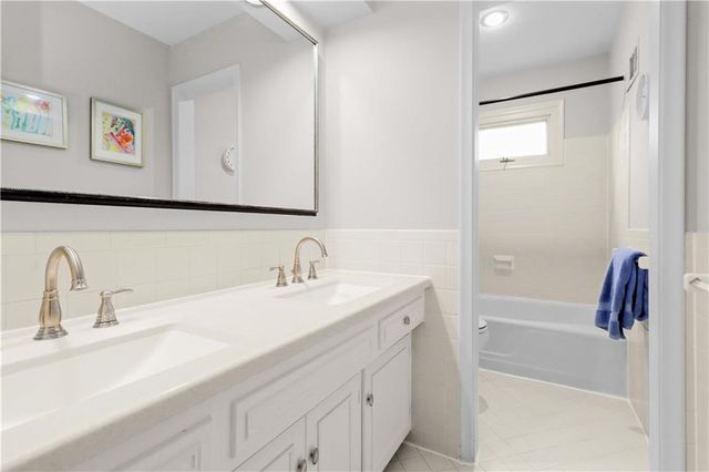 4404 W 91st Street, Prairie Village, KS 66207